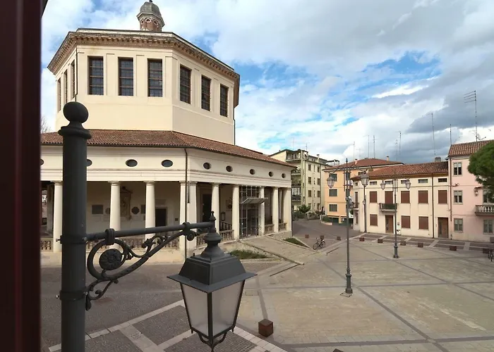 28 Rotonda Affittacamere Rovigo